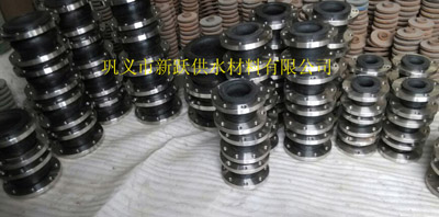 不鏽鋼法蘭連接的橡膠接頭其主要使用環境（jìng）