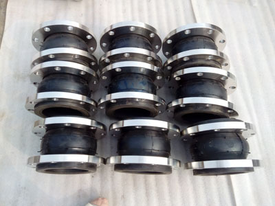 如何根據環境和使用介質的不同選擇合（hé）適的橡膠接頭